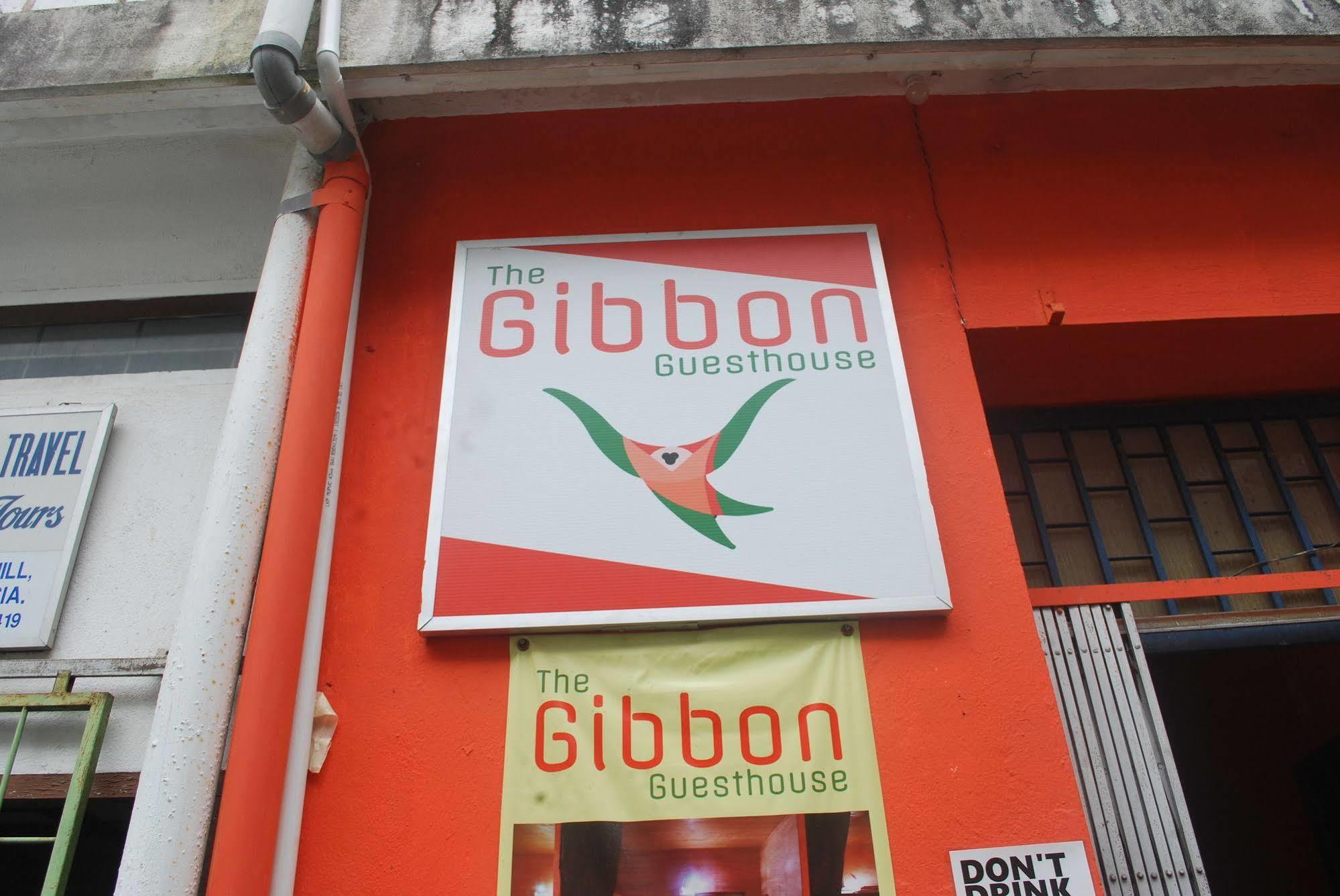 Gibbon Guesthouse Kuching Exterior photo
